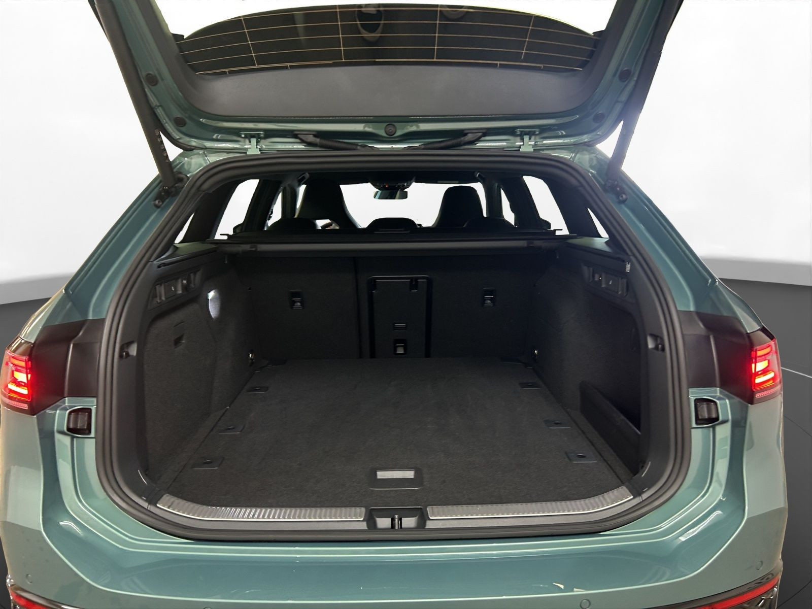 Volkswagen - Passat Variant_24