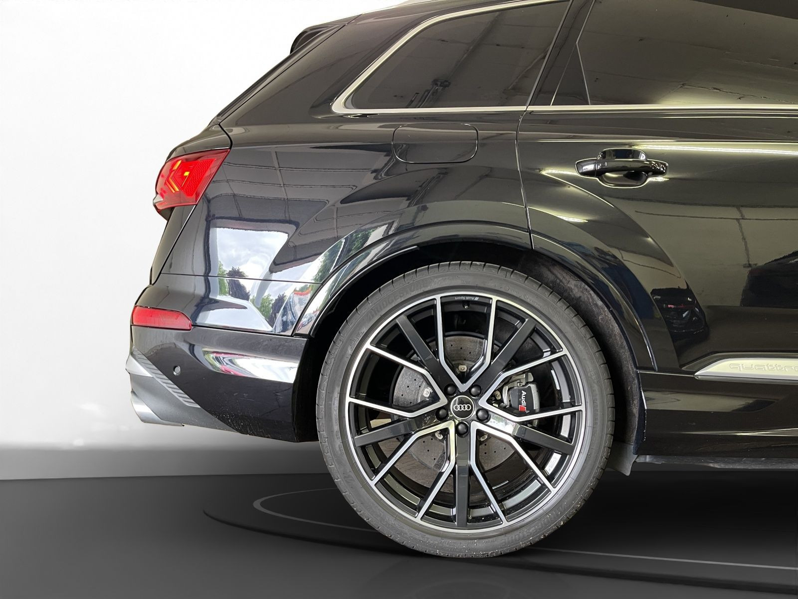 Audi - SQ7_16