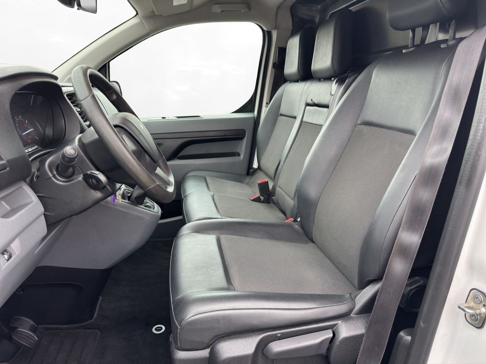 Peugeot - Expert_10