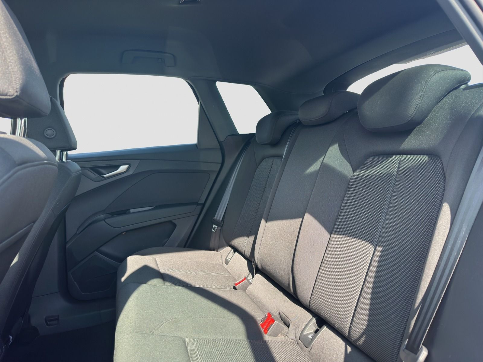 Audi - Q4_12