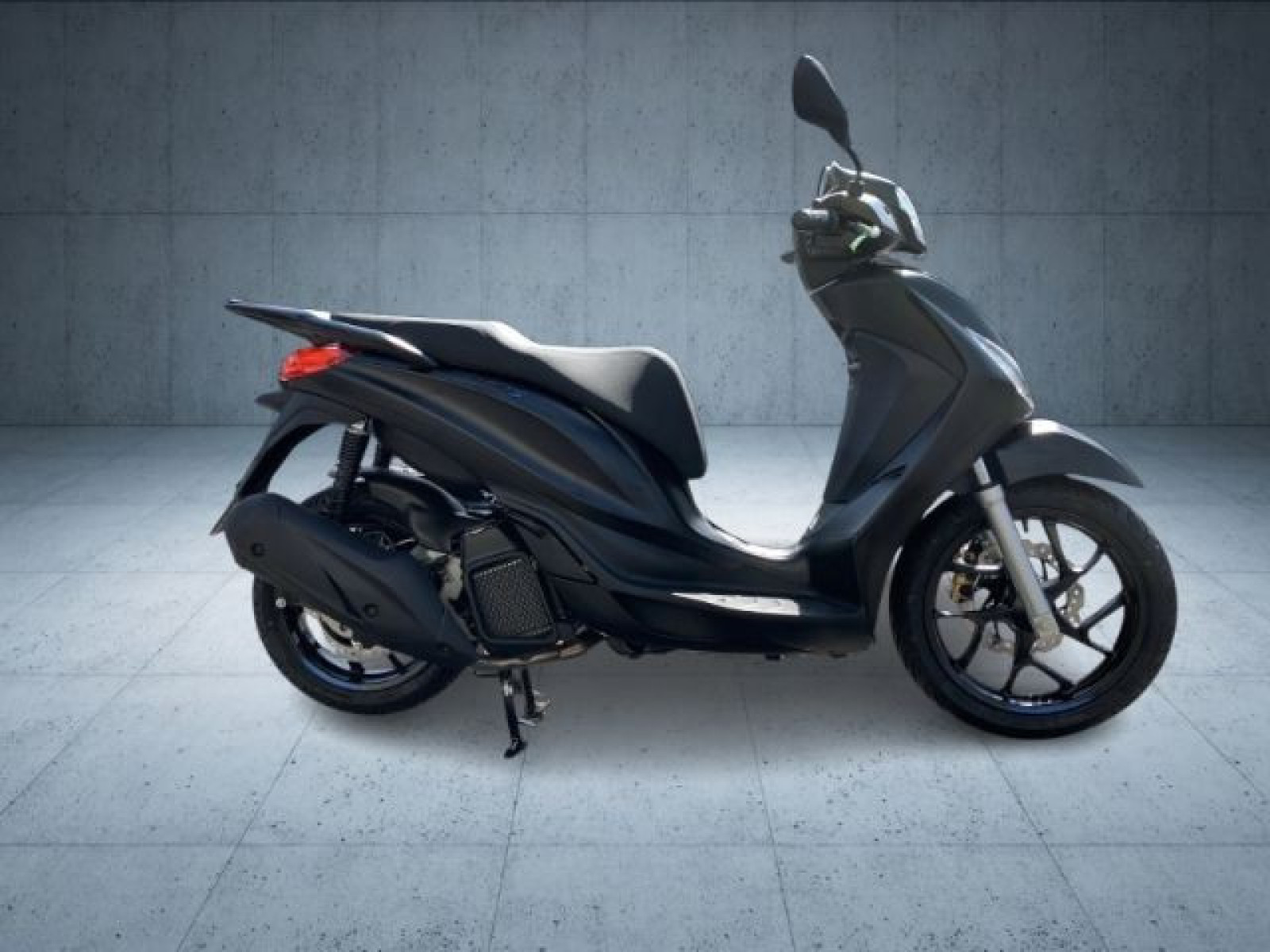 Piaggio - _7