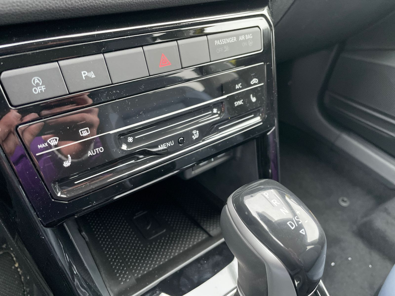 Volkswagen - T-Cross_15