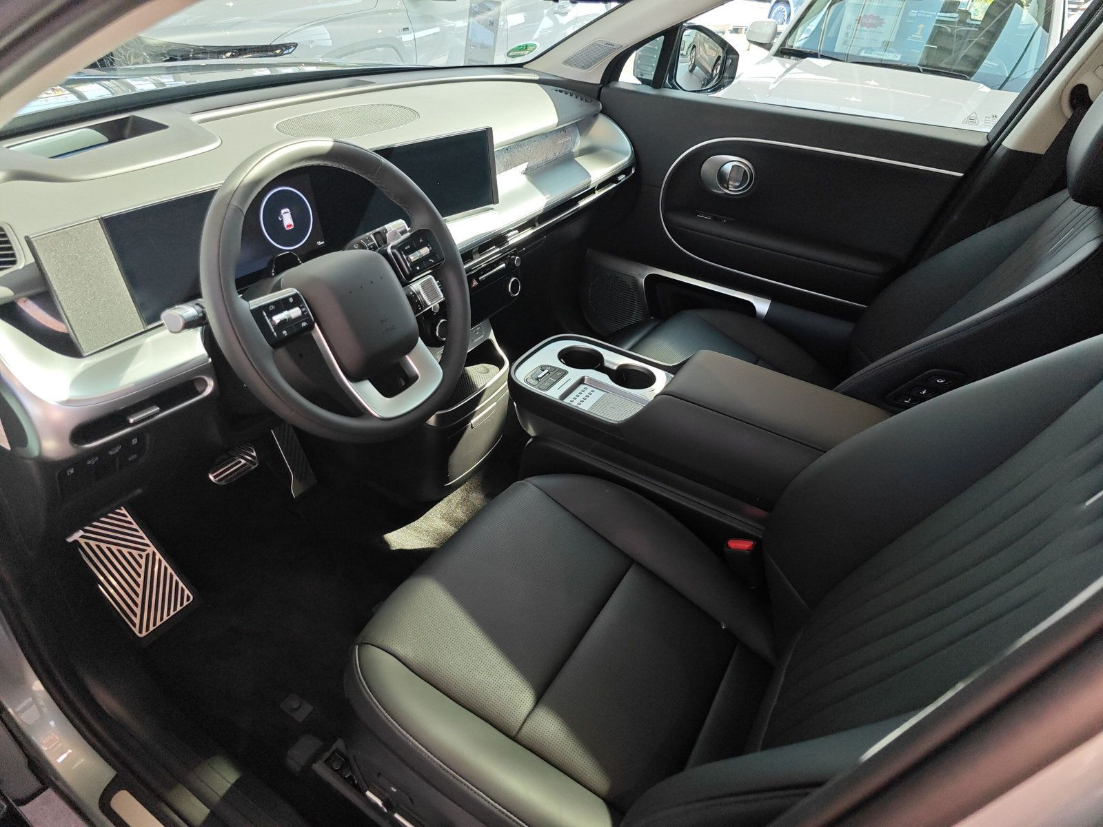 Hyundai - IONIQ 9_4