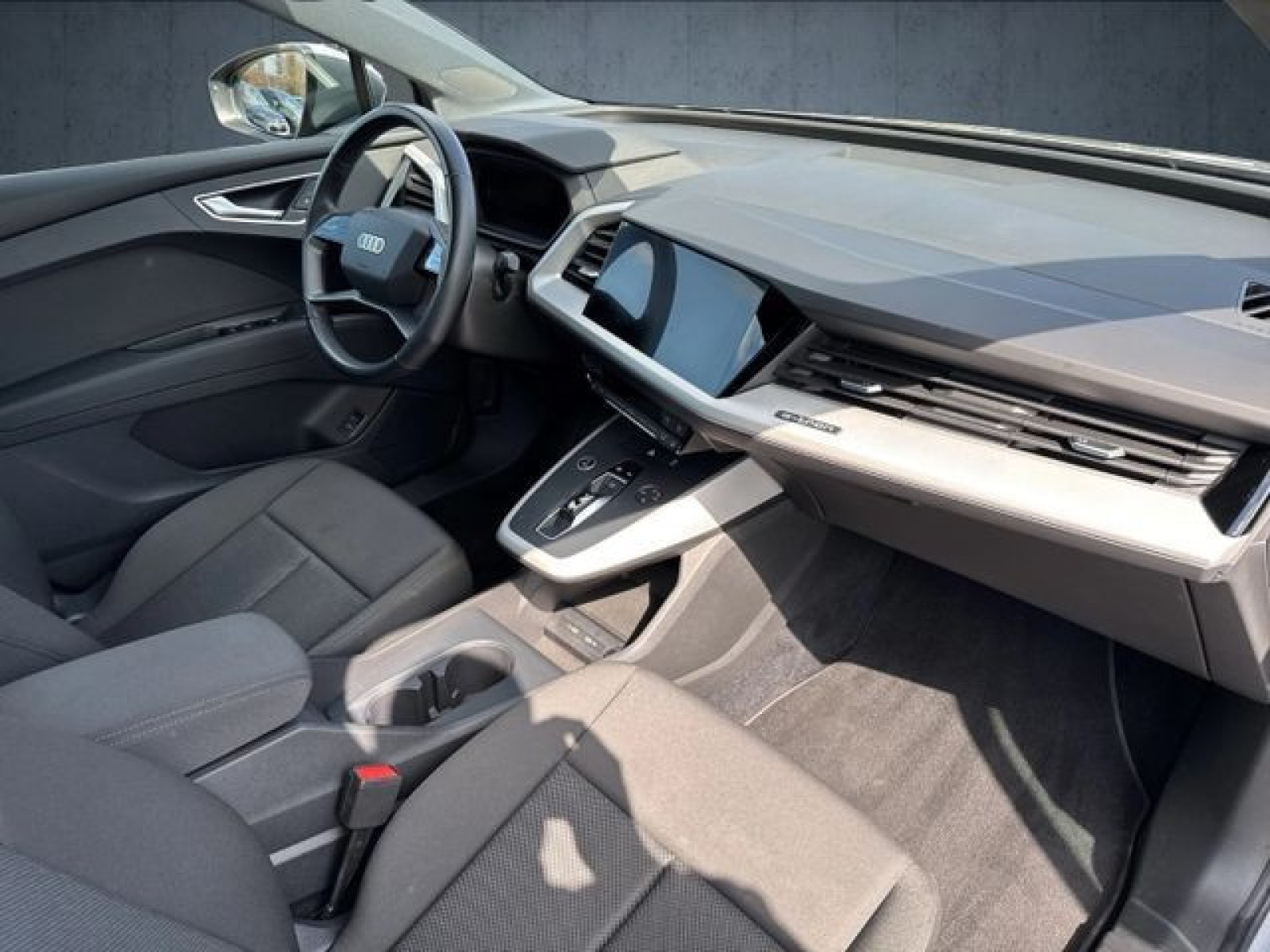 Audi - Q4_17