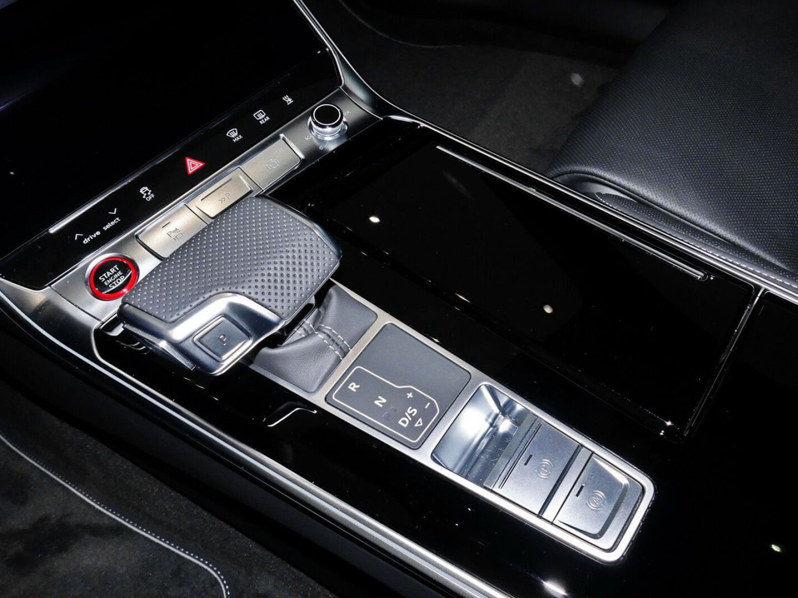 Audi - S6_15
