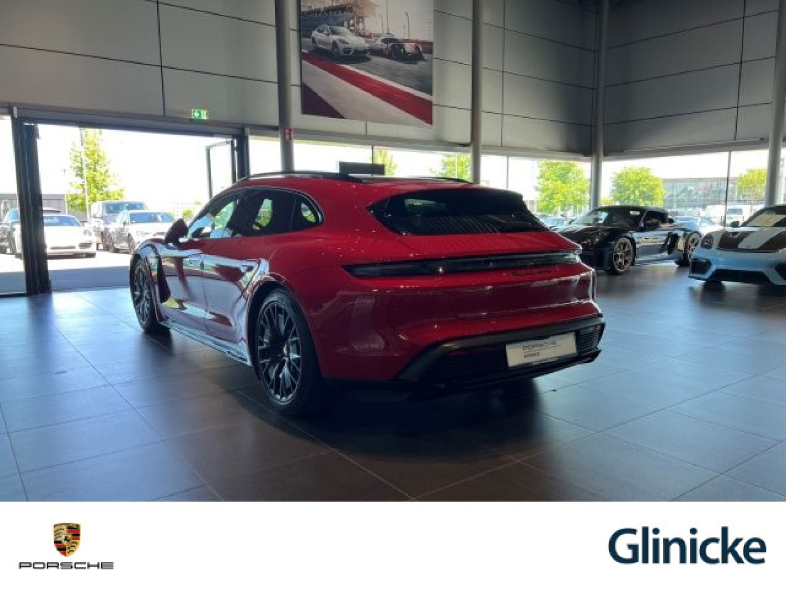 Porsche - Taycan_3
