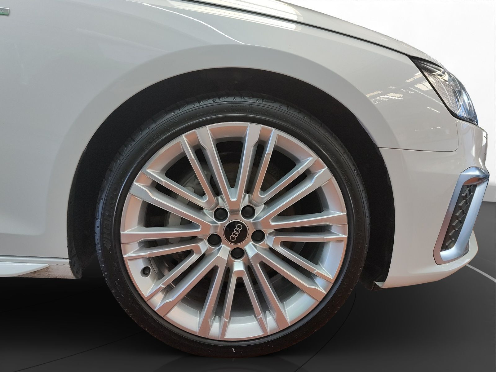 Audi - A4 Avant_14
