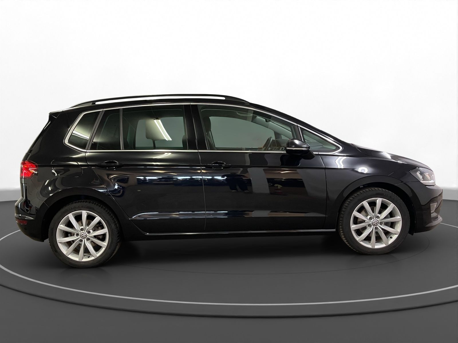 Volkswagen - Golf Sportsvan_7