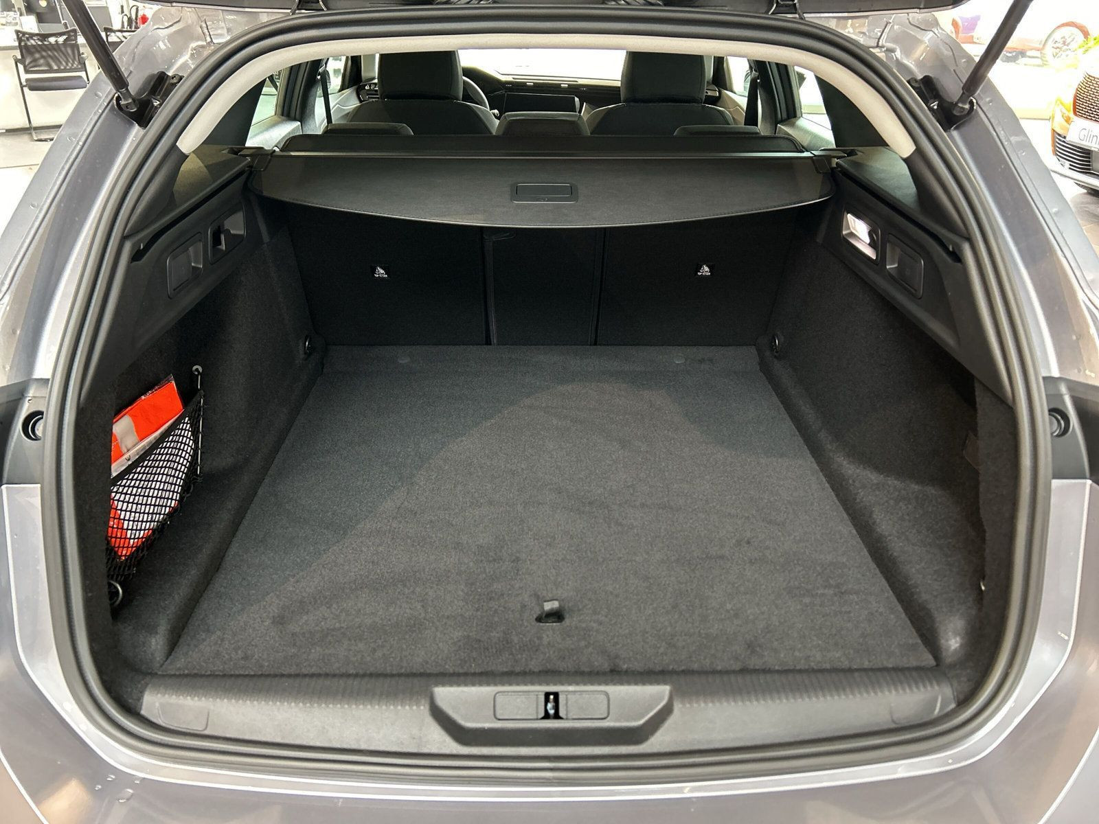 Peugeot - 308_9