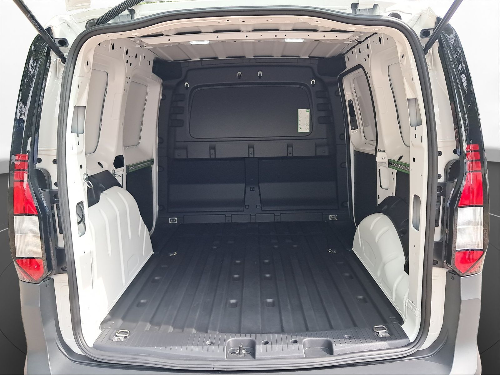 Volkswagen - Caddy Cargo_12