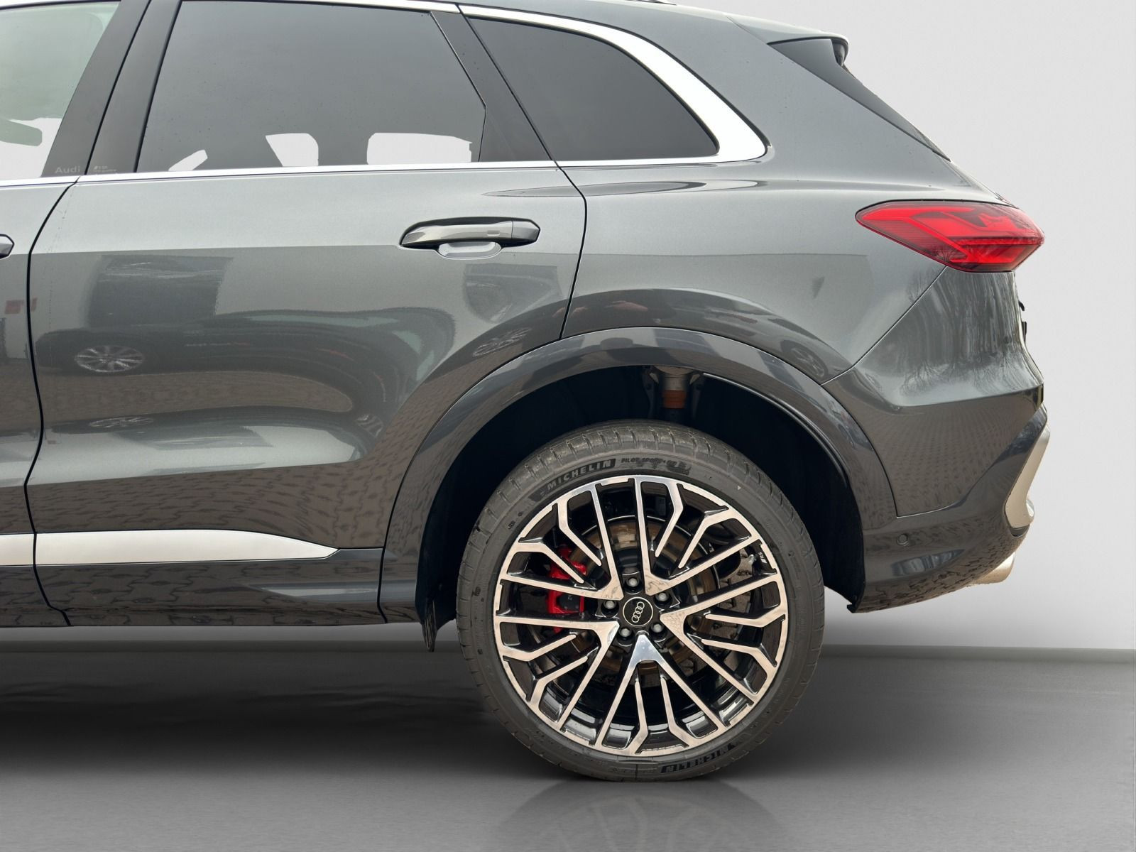 Audi - SQ5_22