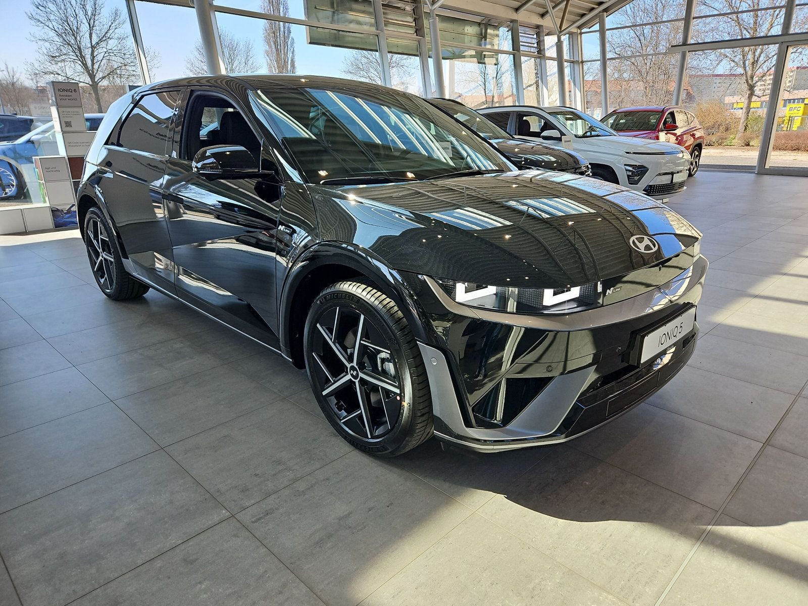 Hyundai - IONIQ 5_4