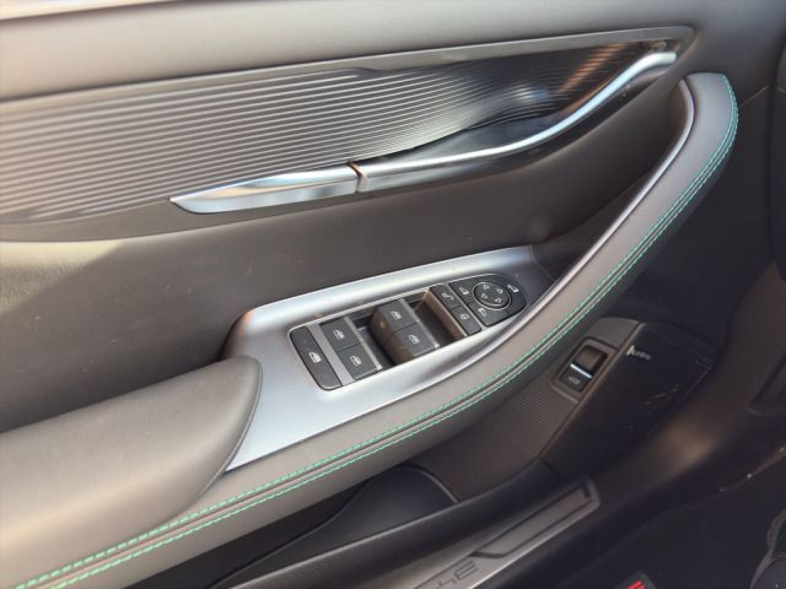BYD - Seal U_12