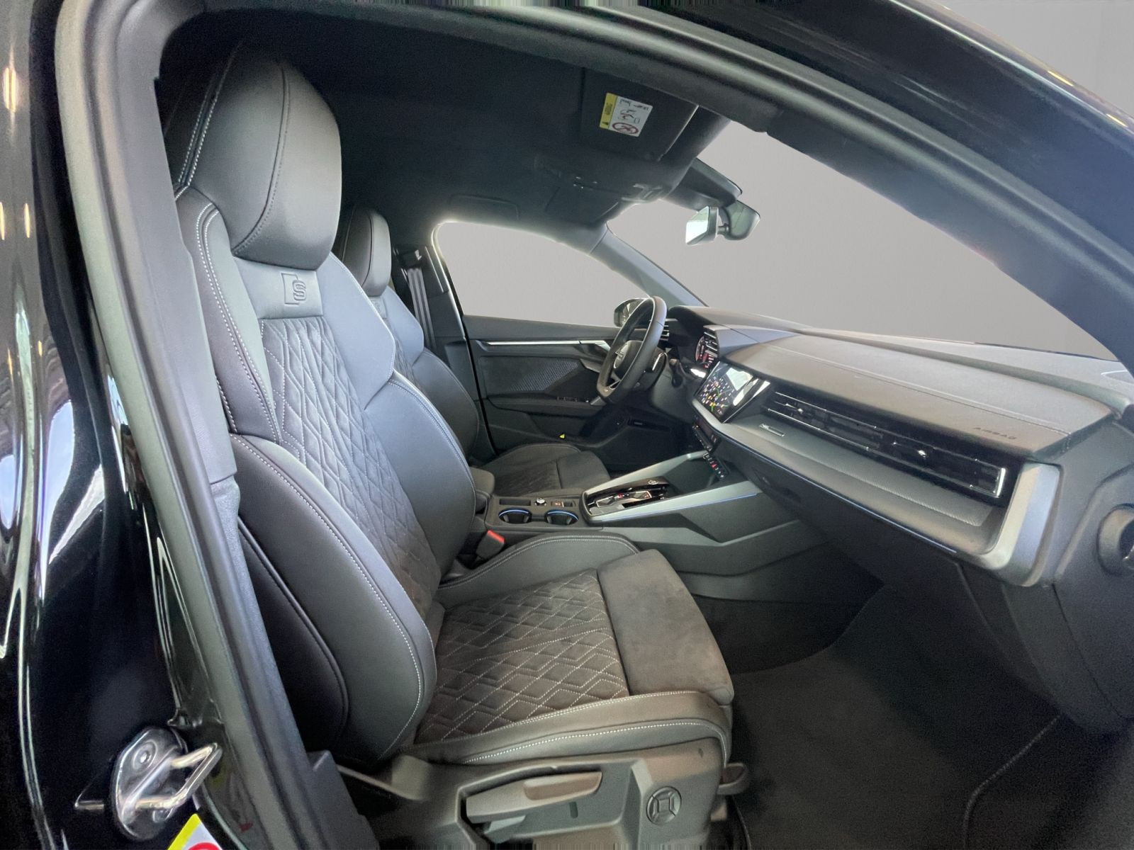 Audi - A3 Limousine_17