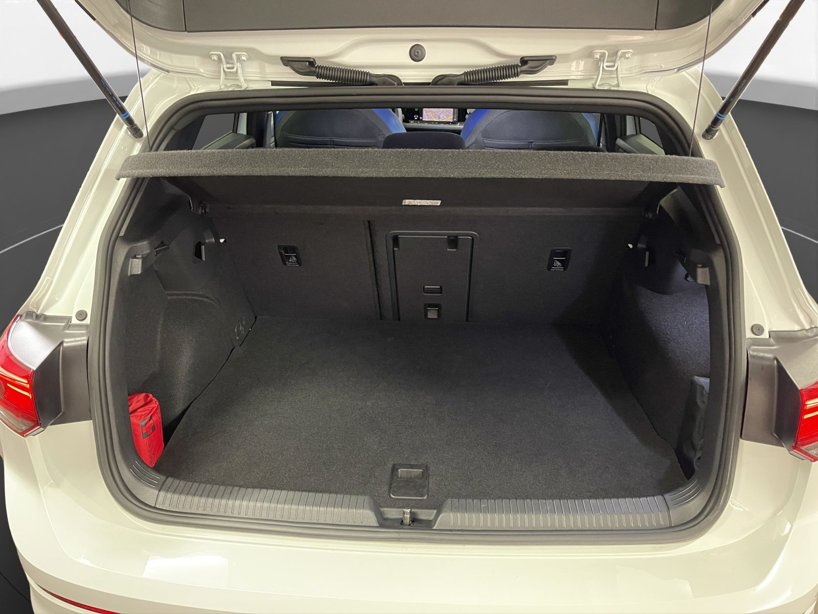 Volkswagen - Golf_24