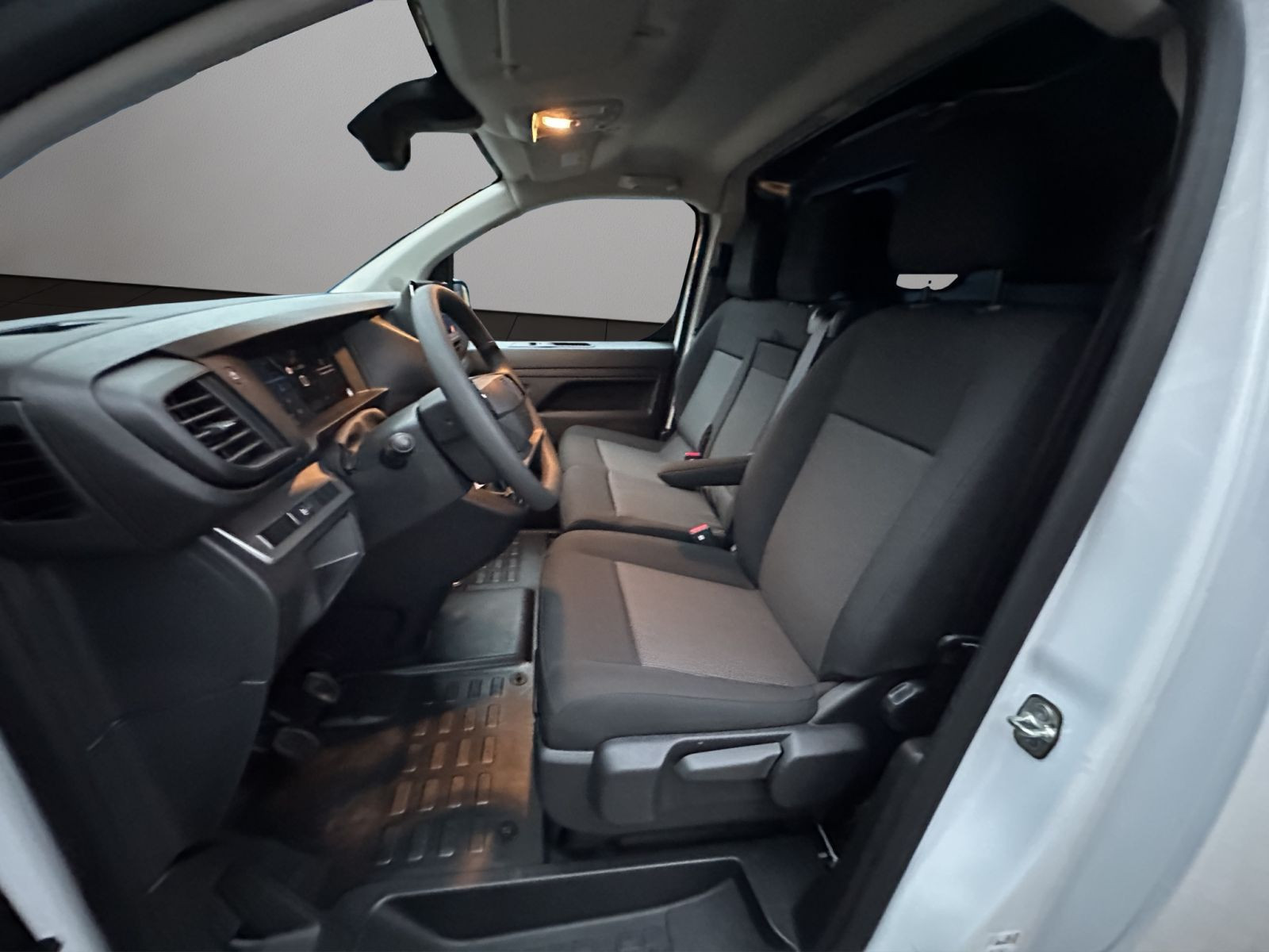 Peugeot - Expert_10