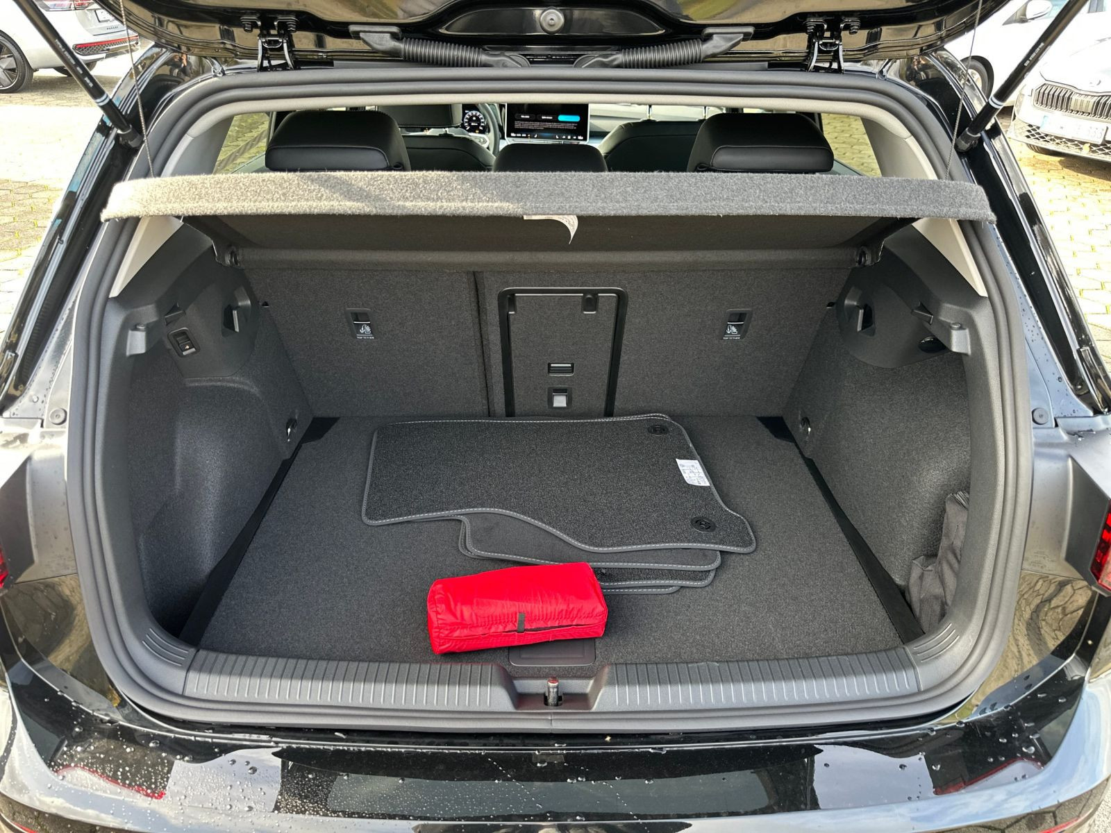 Volkswagen - Golf_21