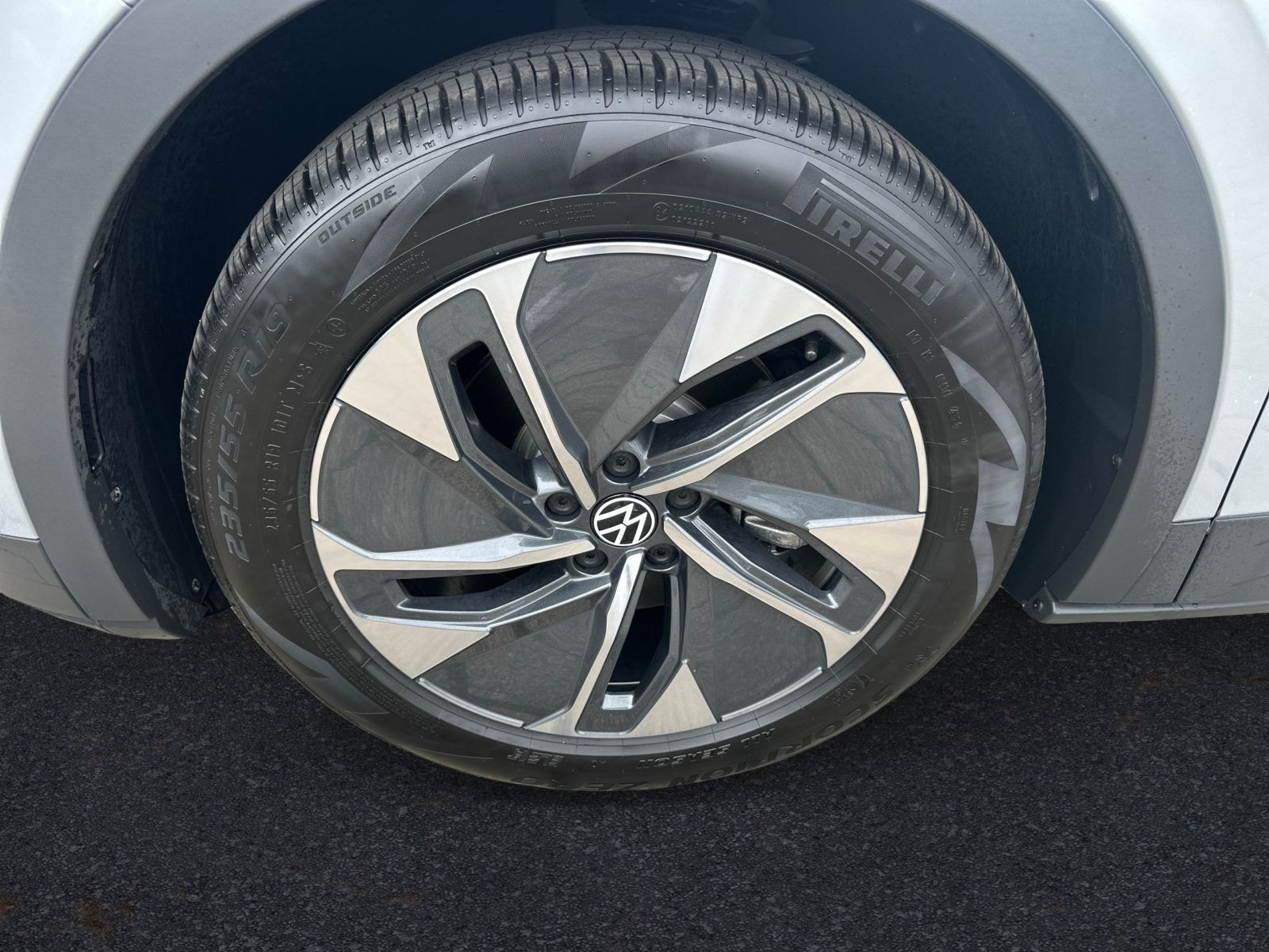 Volkswagen - ID.4_9