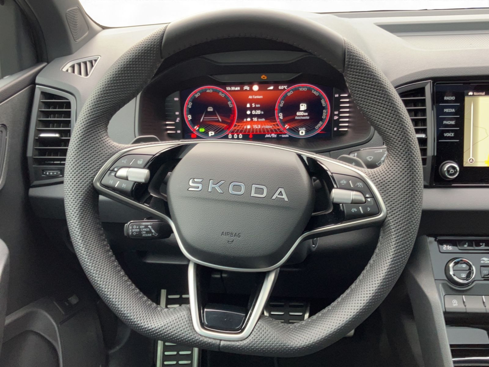 Škoda - Karoq_16
