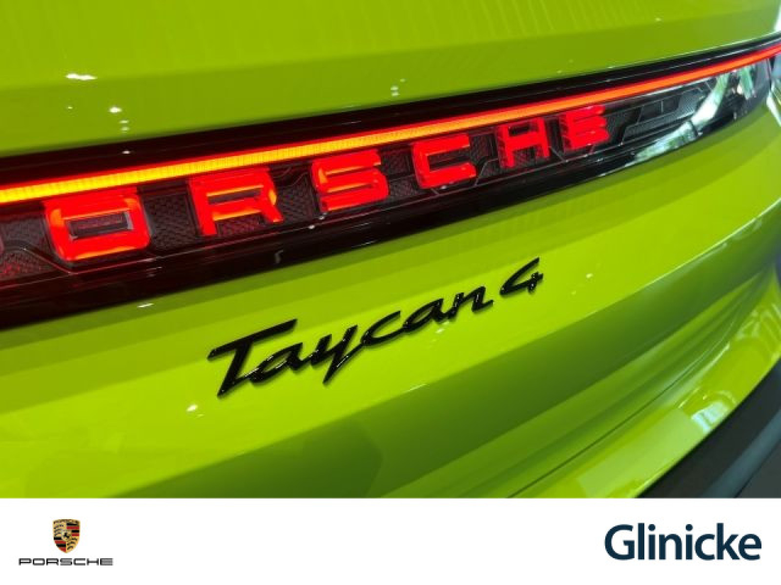 Porsche - Taycan_26