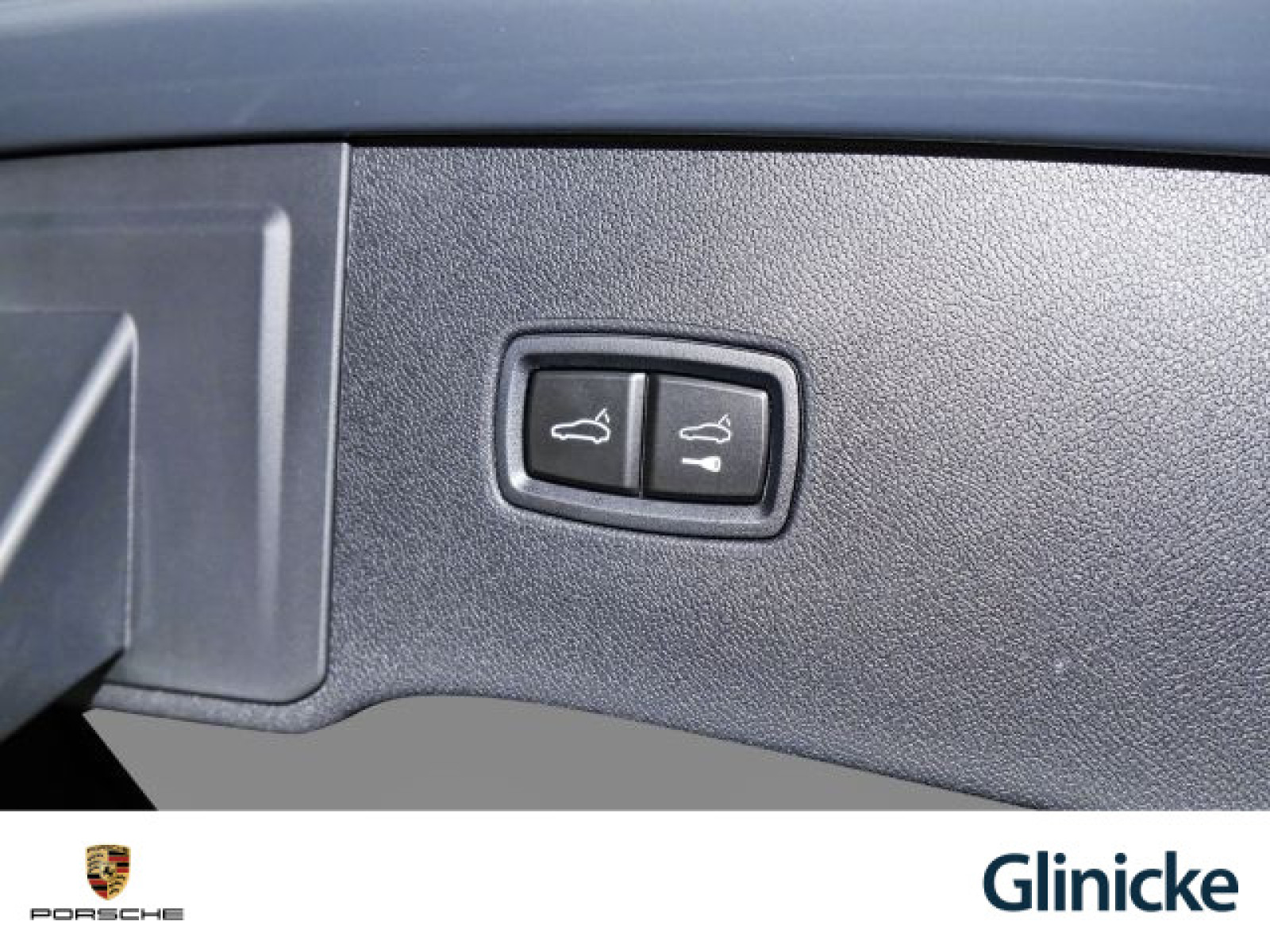 Porsche - Cayenne_16