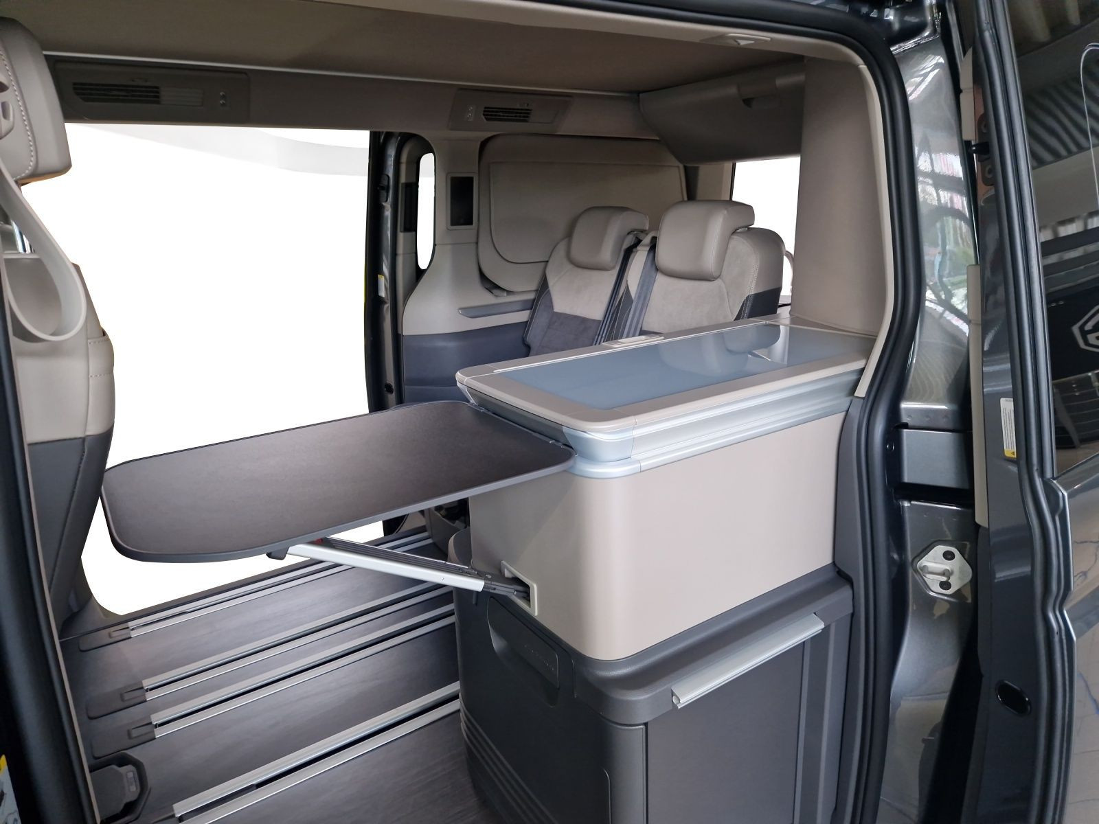 Volkswagen - California_9
