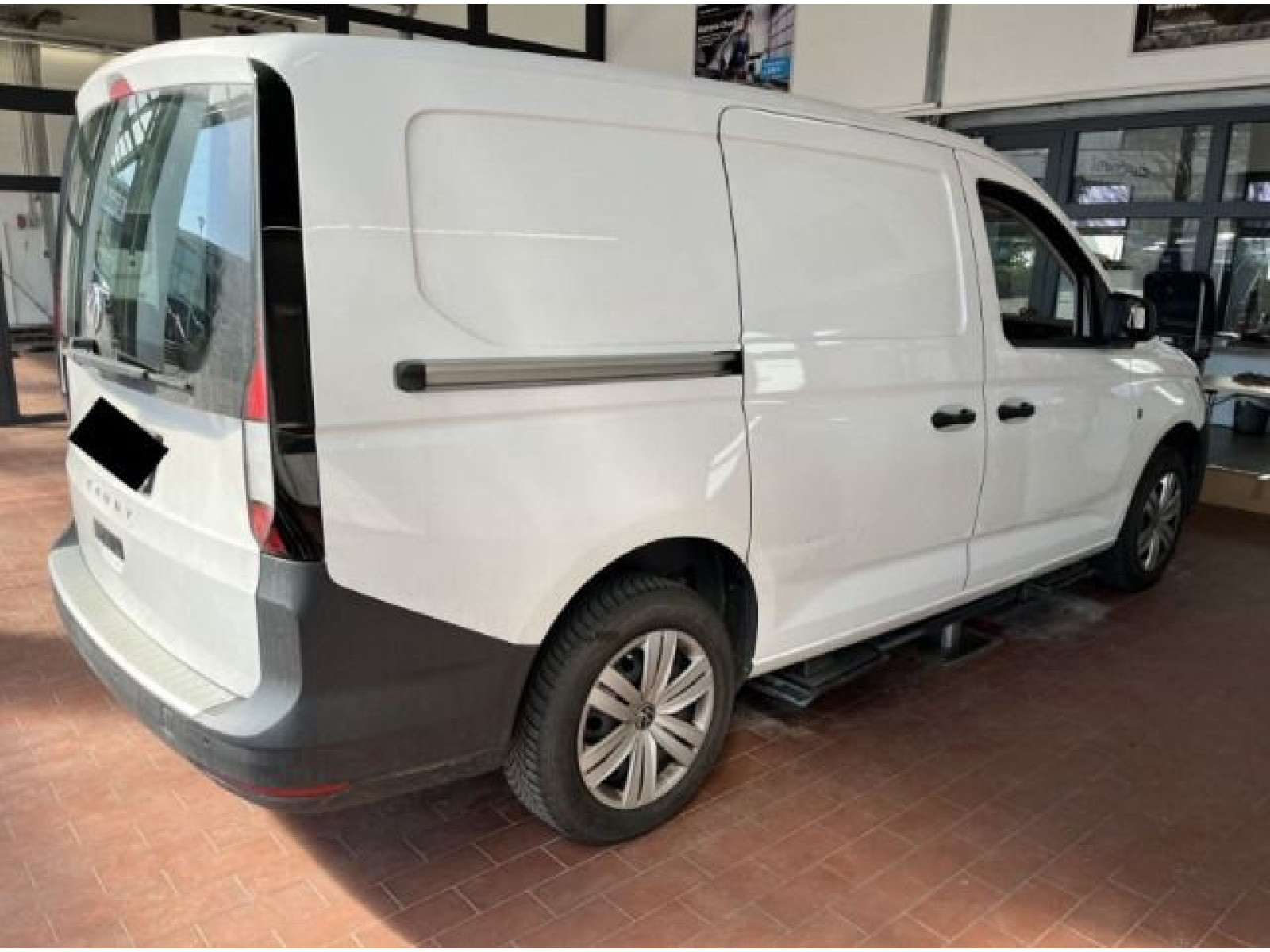 Volkswagen - Caddy Maxi_3