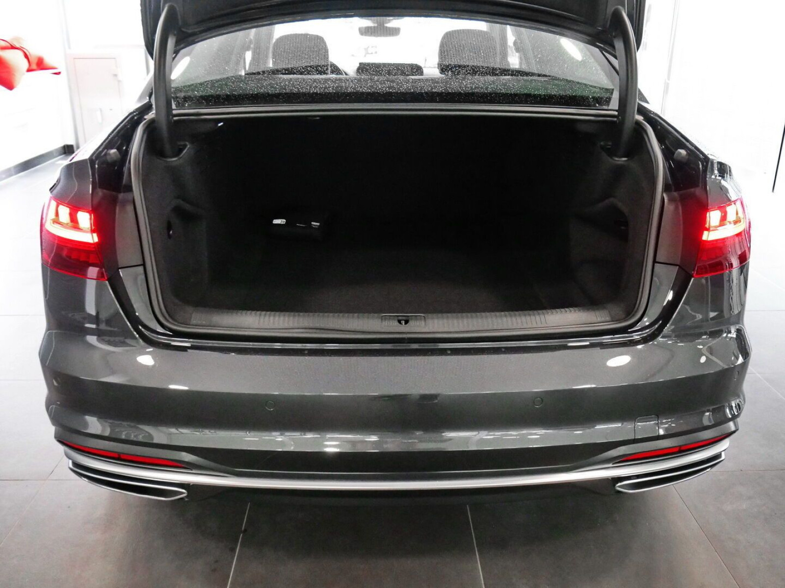 Audi - A4_10