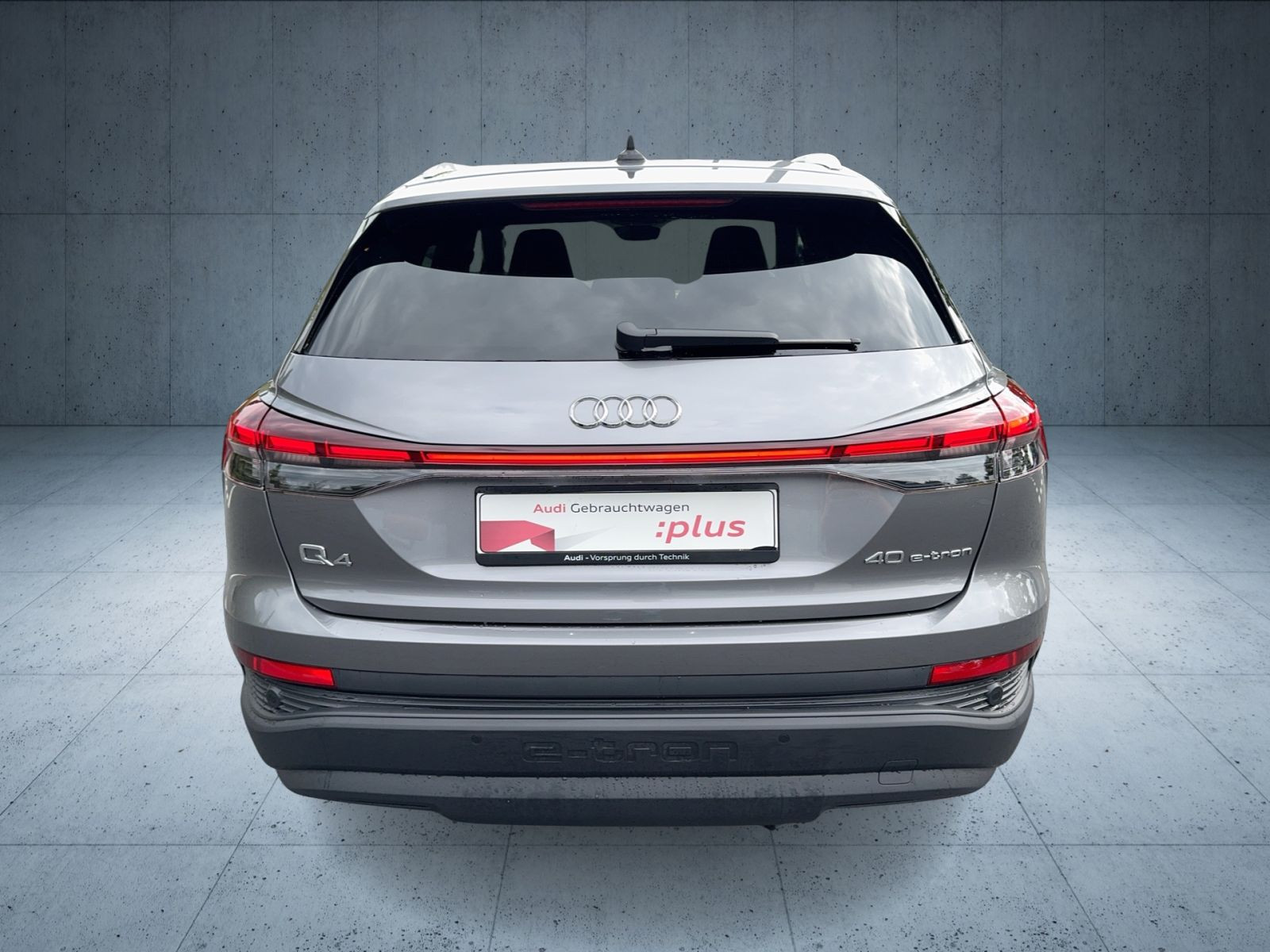 Audi - Q4 e-tron_4 Audi - Q4 e-tron_4