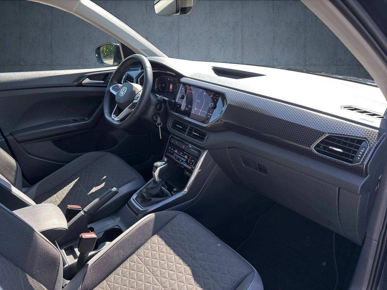 Volkswagen - T-Cross_16
