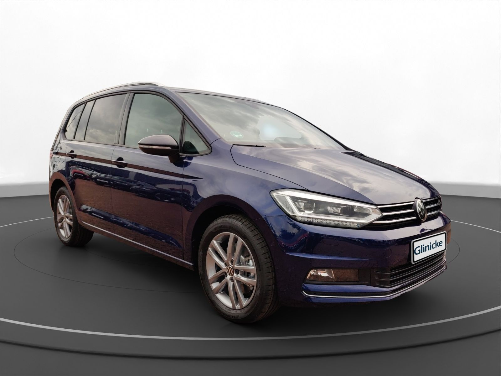 Volkswagen - Touran_17