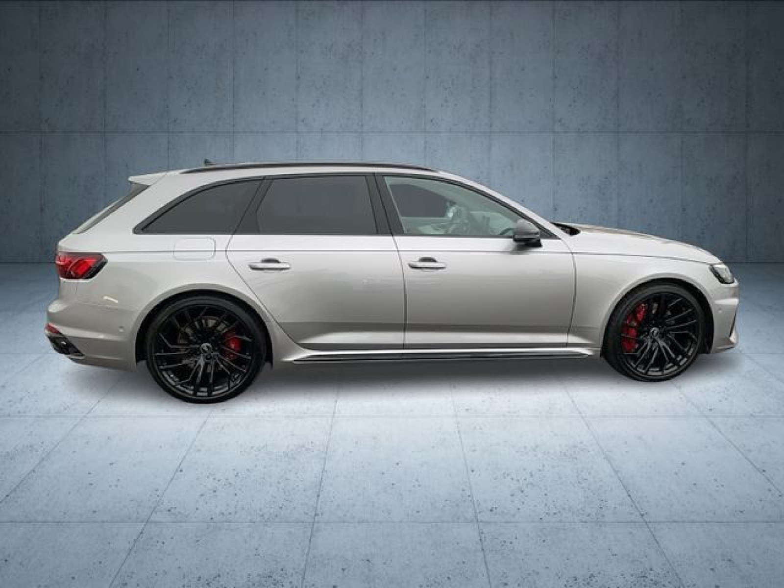 Audi - RS 4 Avant_8
