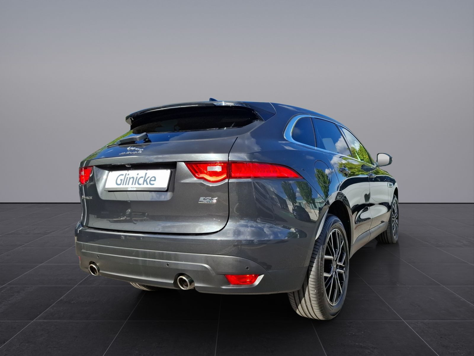 Jaguar - F-Pace_2