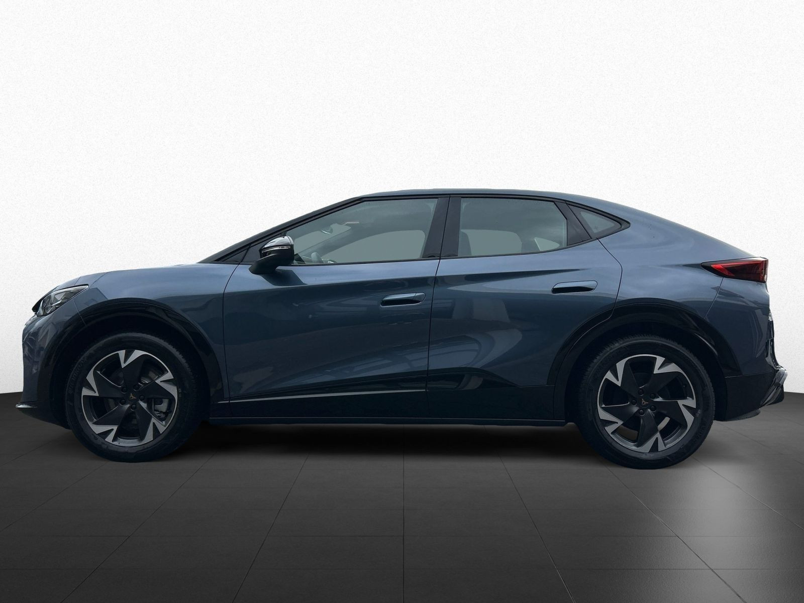 Cupra - Tavascan_7