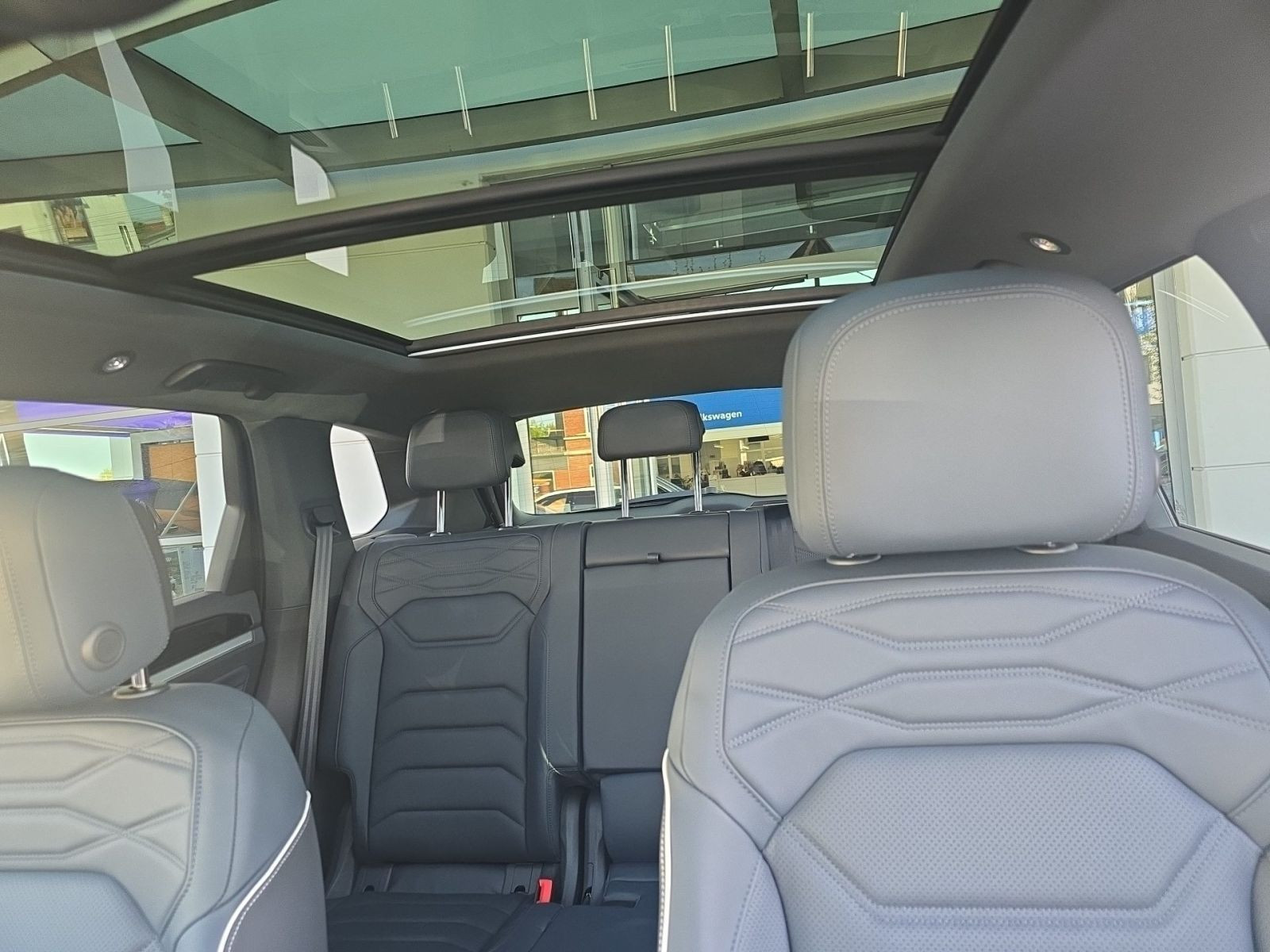 Volkswagen - Touareg_11