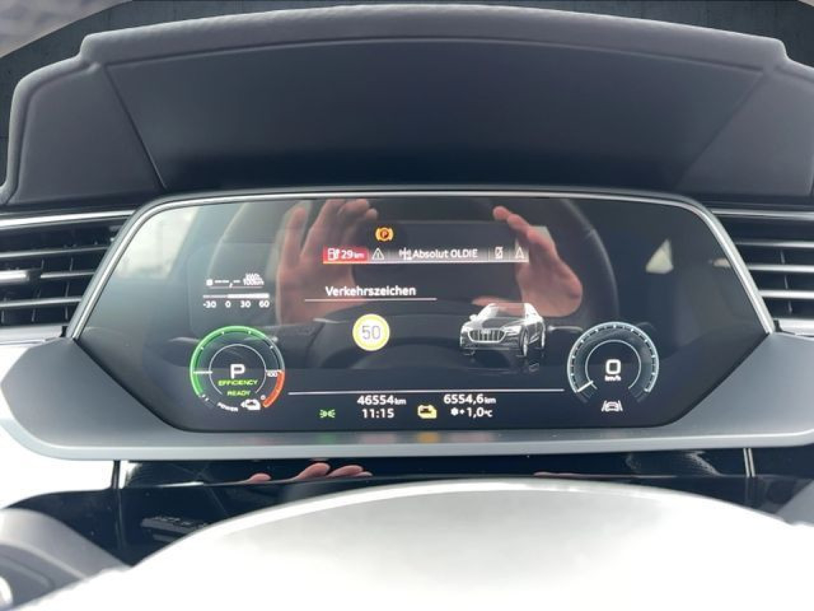 Audi - e-tron Sportback_12