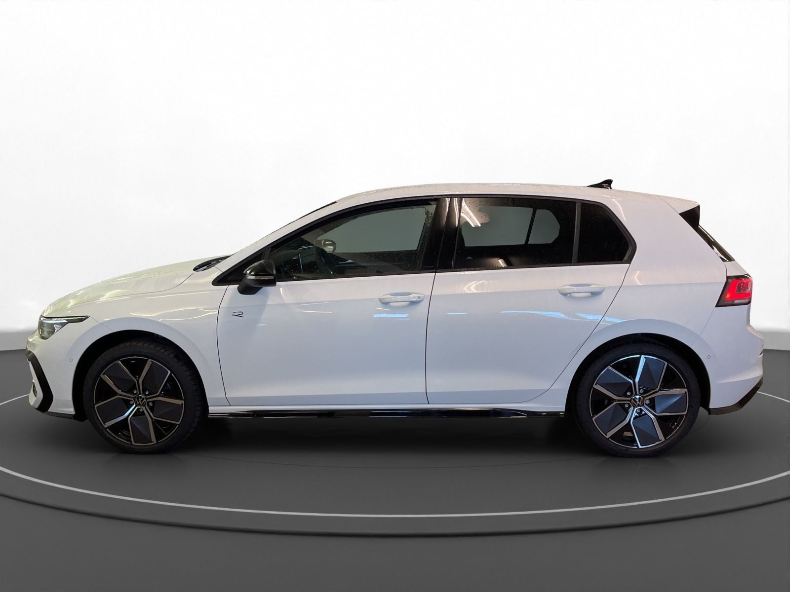 Volkswagen - Golf_5