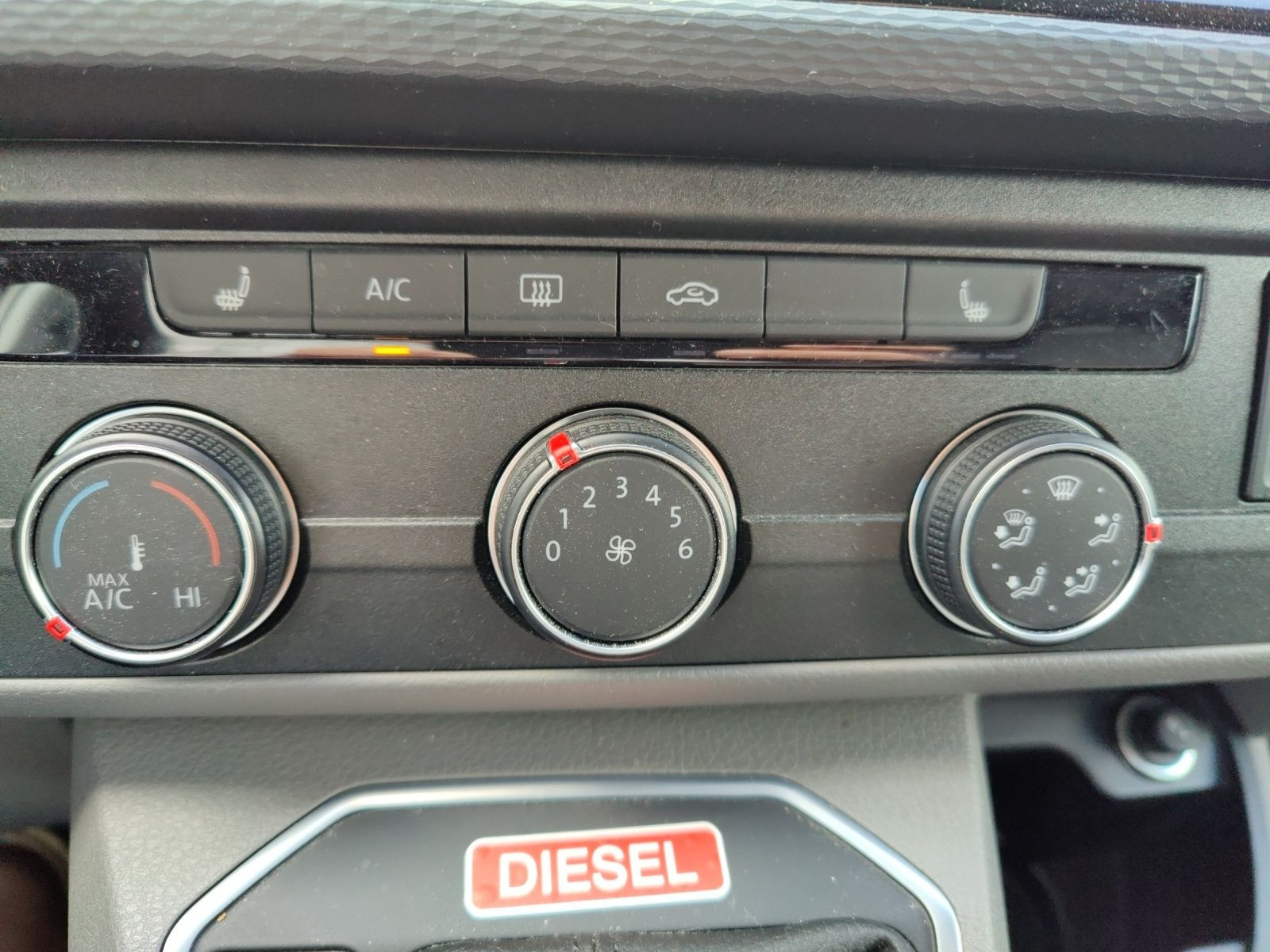Volkswagen - T6.1 Transporter_15