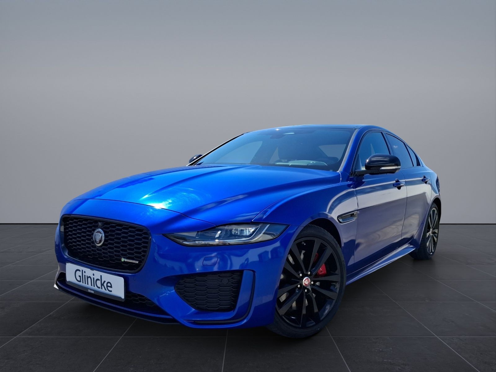 XE D200 R-Dynamic SE AWD Black Pack Fzg foliert
