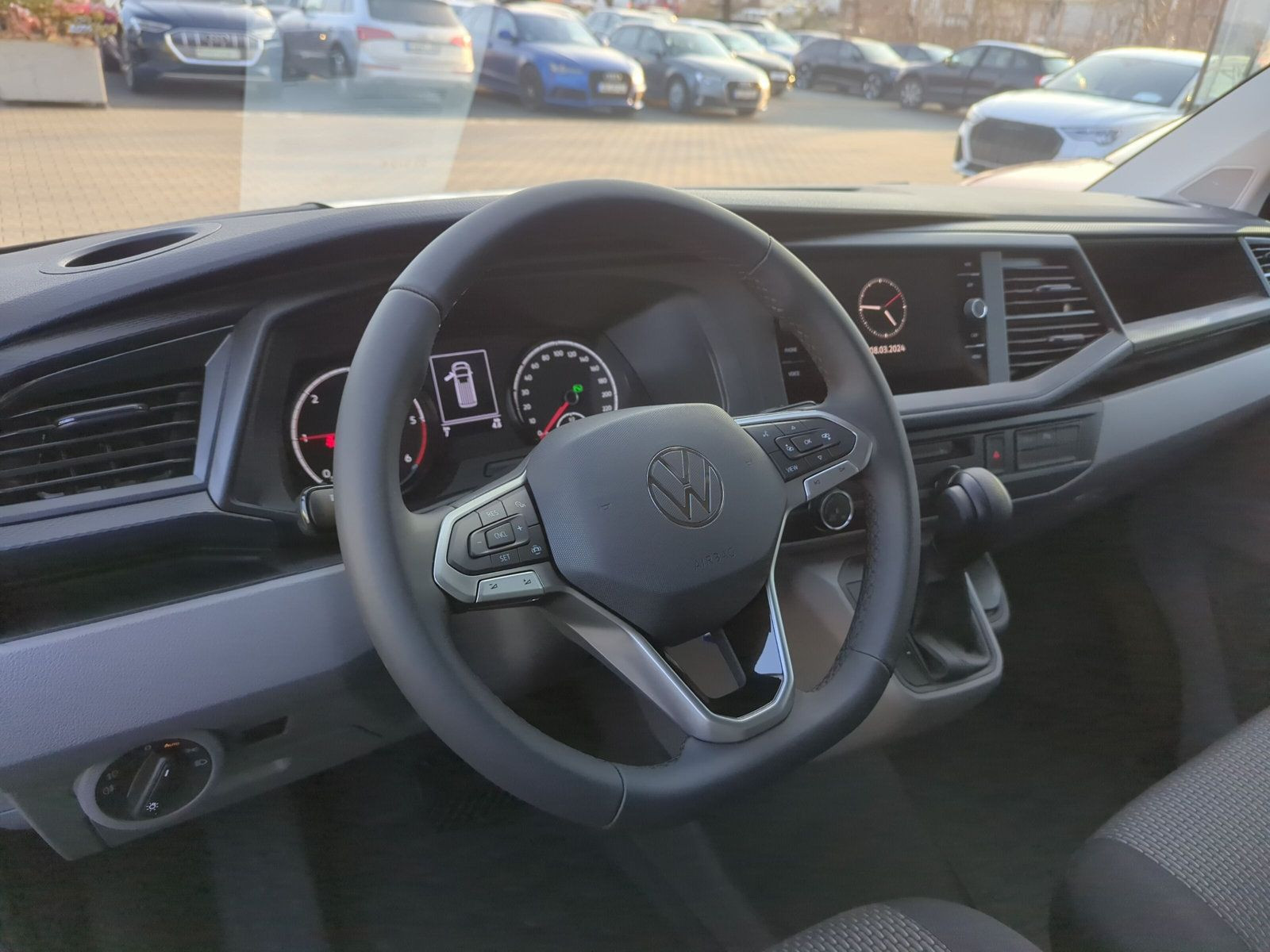 Volkswagen - T6.1 Transporter_7