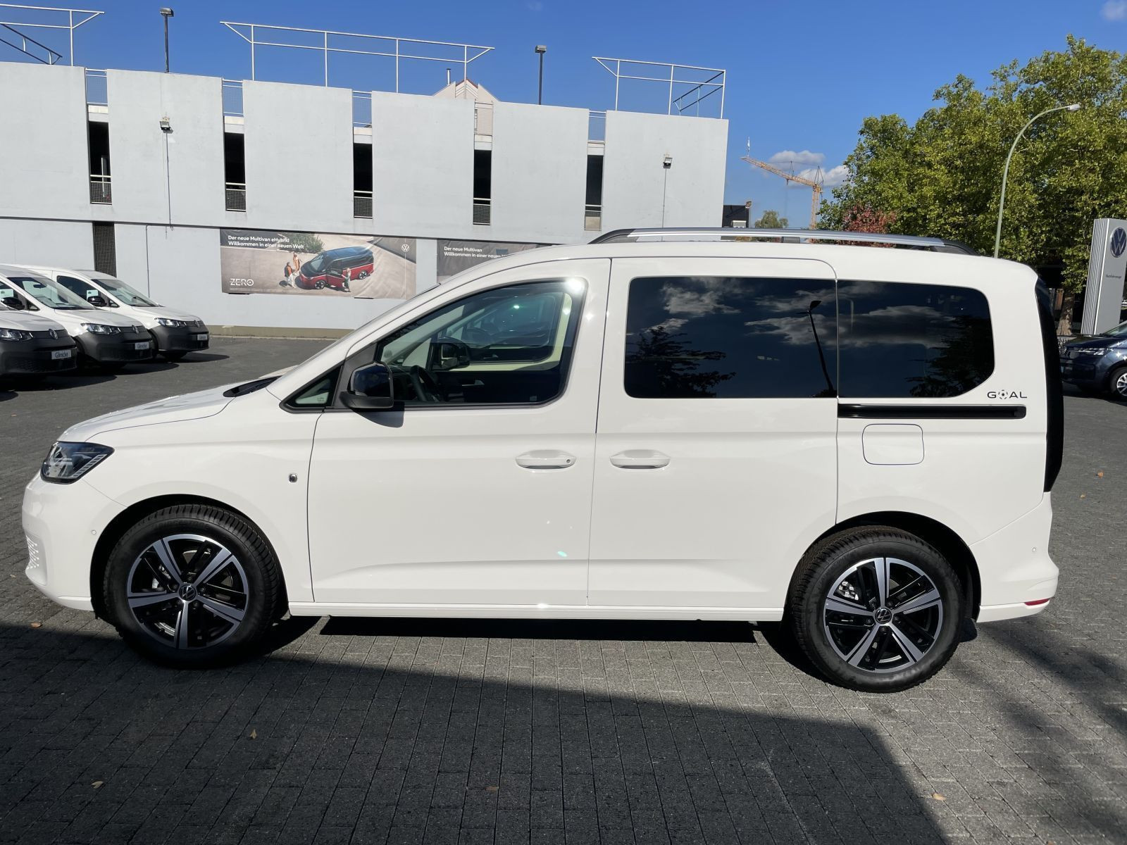 Volkswagen - Caddy_15