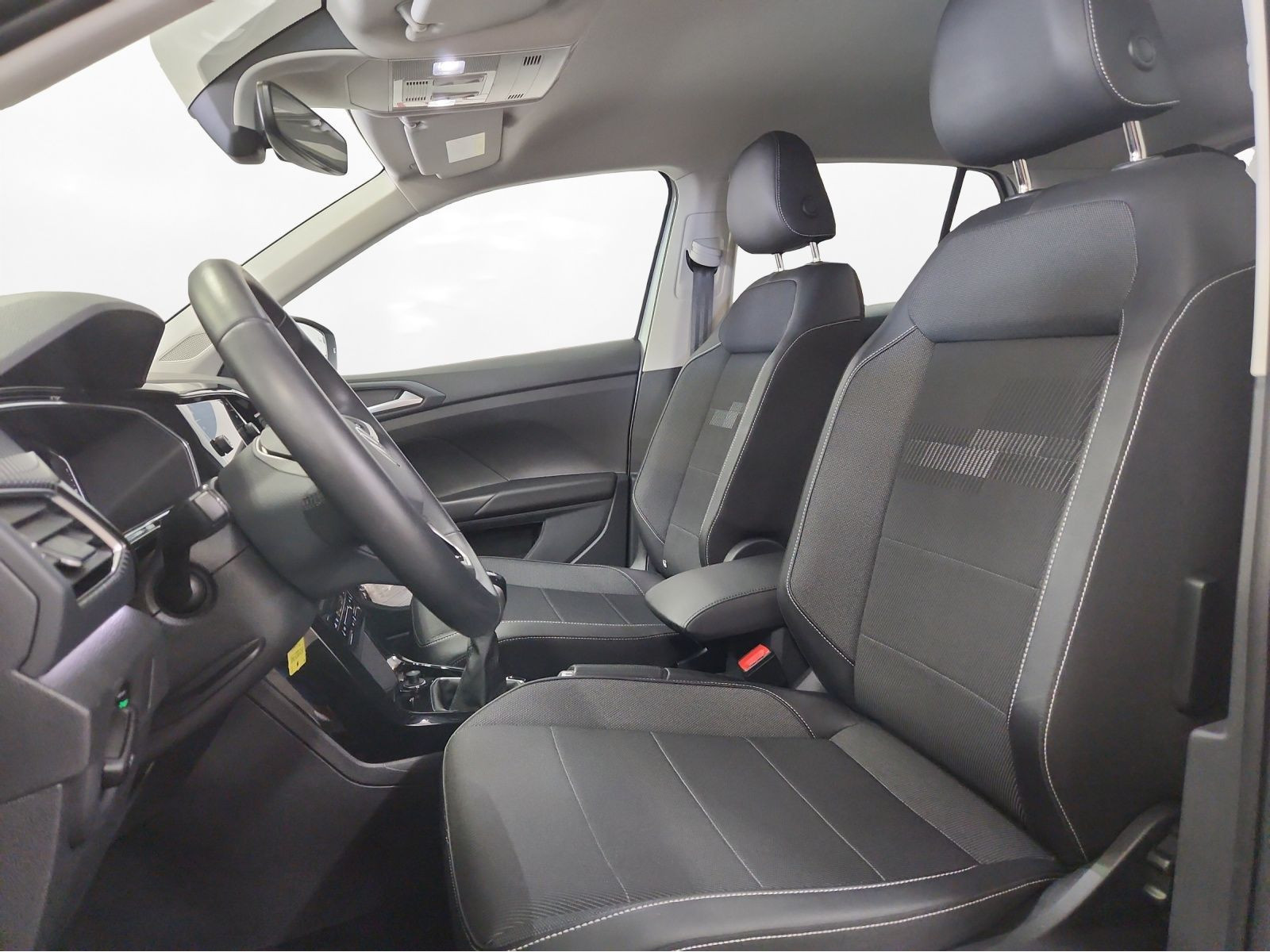 Volkswagen - T-Cross_15