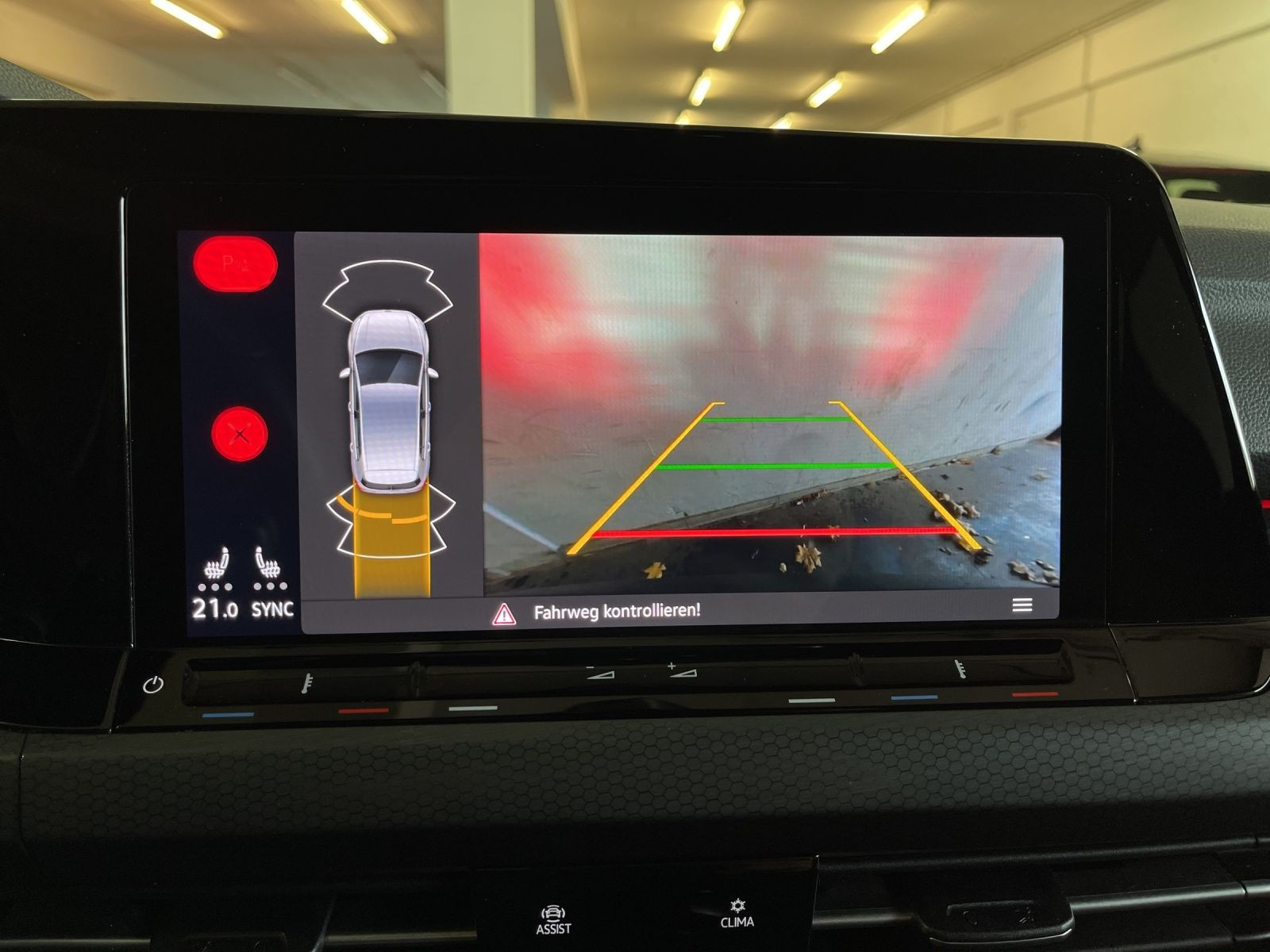 Volkswagen - Golf GTI_25