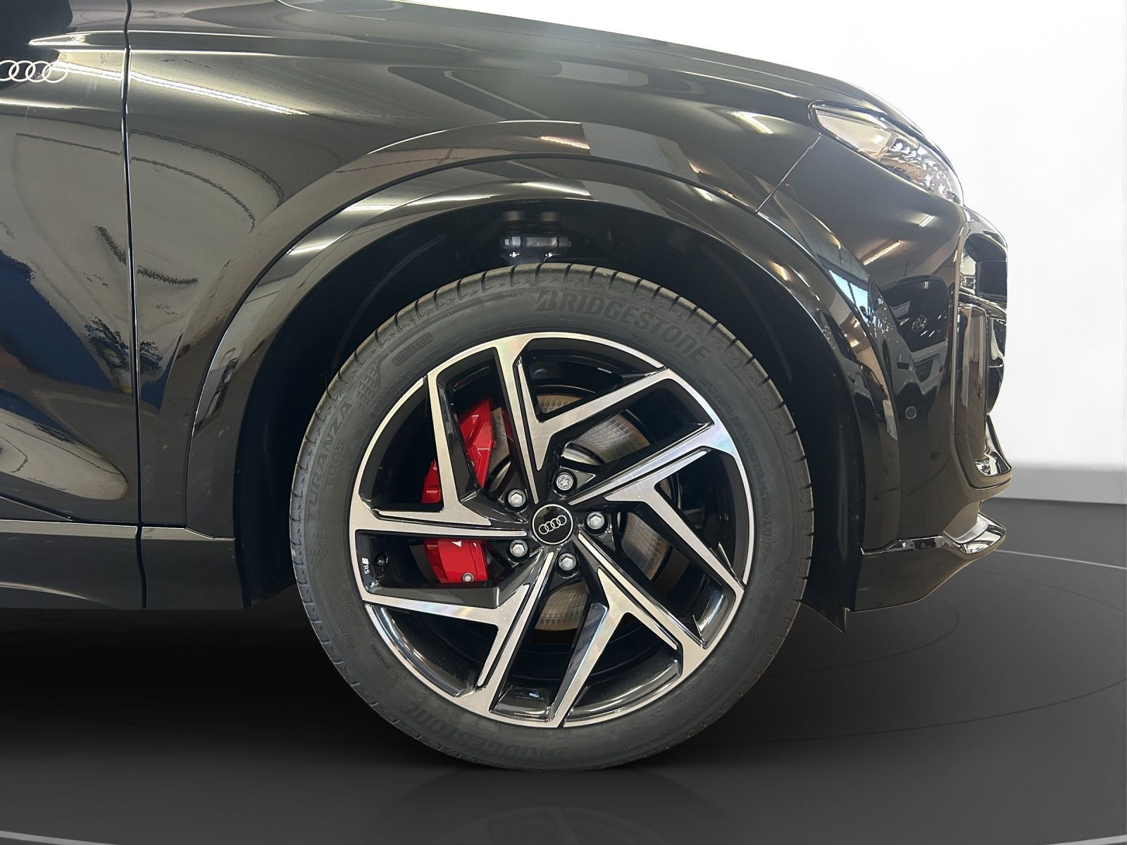Audi - SQ6 Sportback e-tron_11