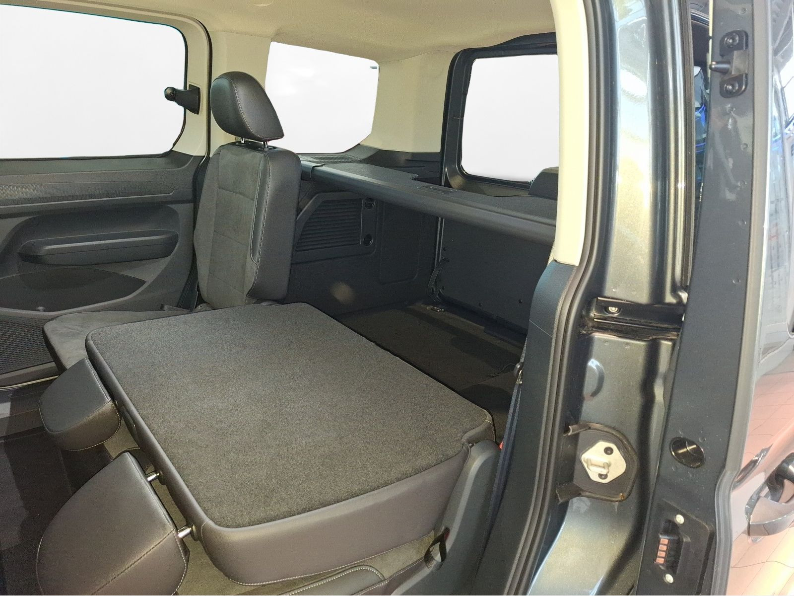 Volkswagen - Caddy_3