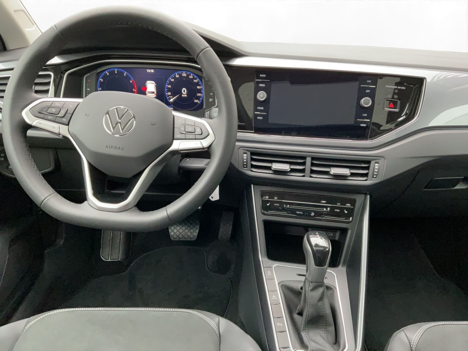Volkswagen - Polo_4