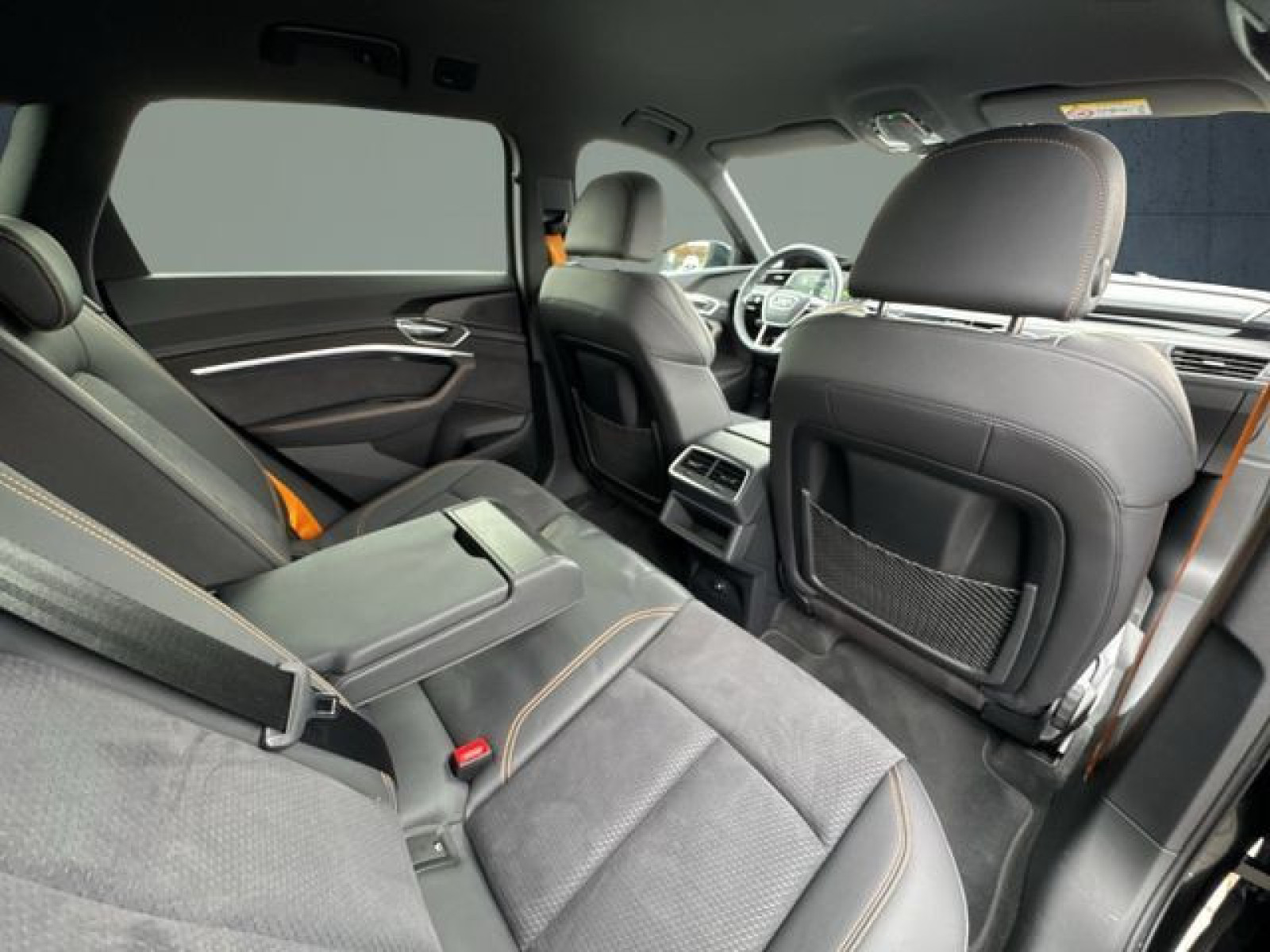 Audi - e-tron_21