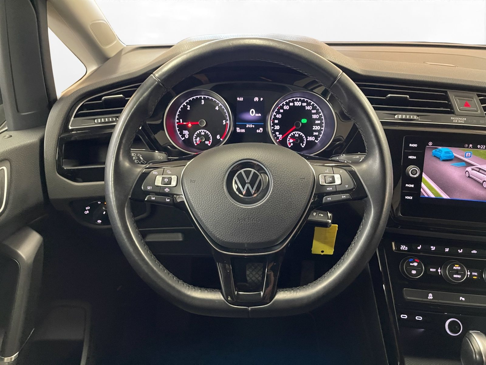 Volkswagen - Touran_19