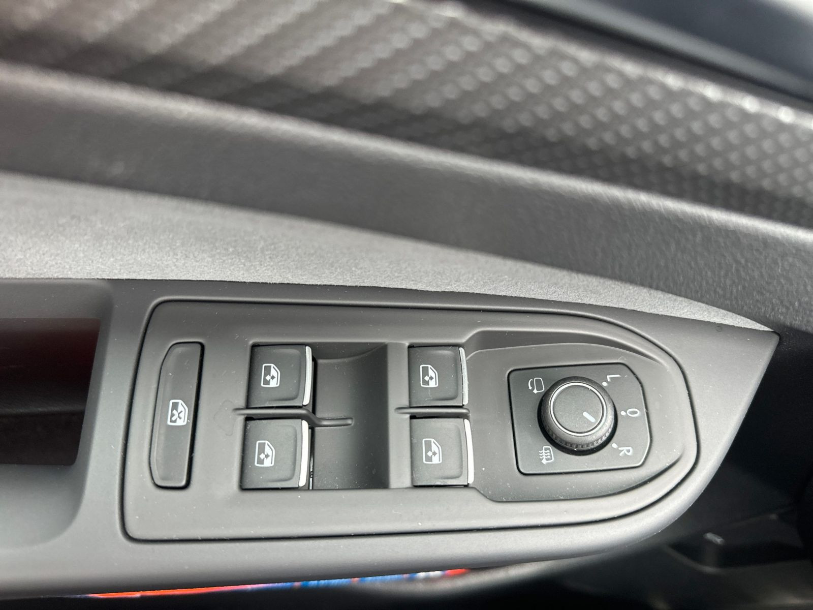 Volkswagen - Golf_19