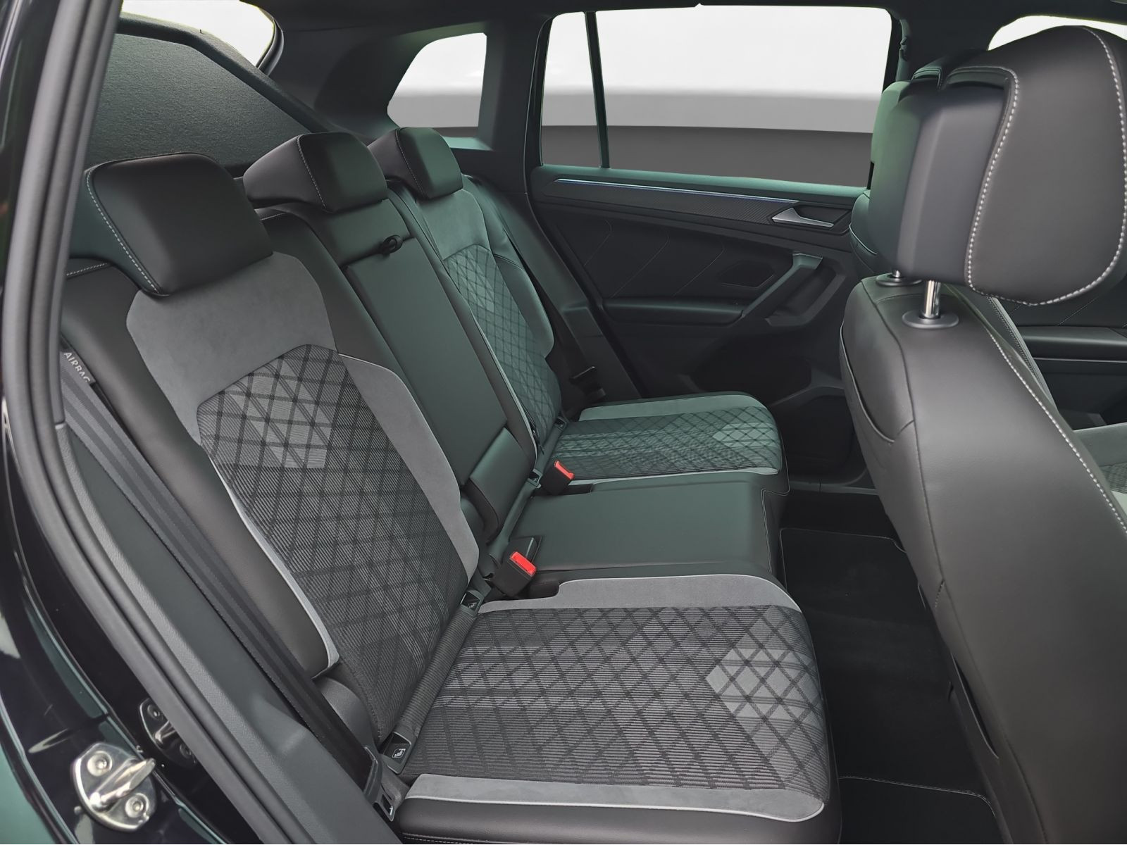 Volkswagen - Tiguan_13